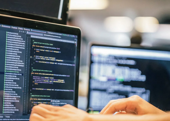 Регистрация программ и баз данных для стартапа: оптимизация затрат и выбор стратегии защиты